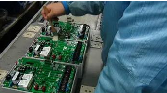 三防漆在PCB电路板上的使用工艺解析